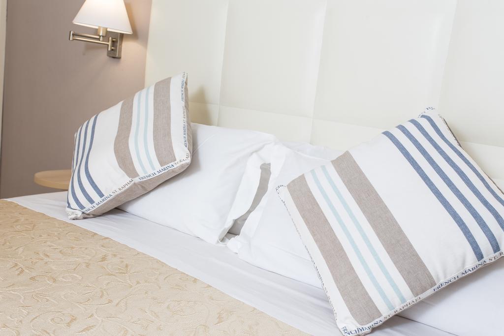 Hotel Flora Milano Marittima Exterior photo